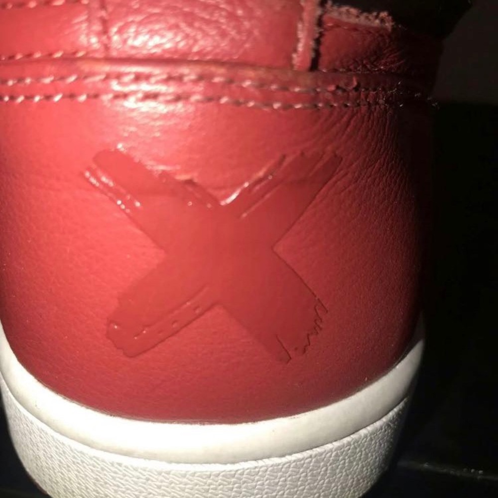 AIR JORDAN RETRO 1 (high tops) edition “banned” - Picture 5 of 5